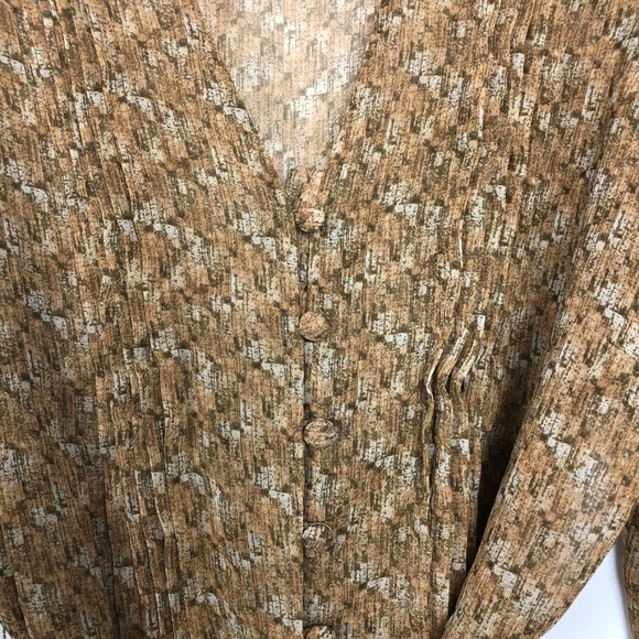 Axcess a Liz Clairborne Company Light Brown Floral Blouse L - Picture 3 of 6
